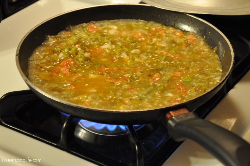Sweets and Life: Chile con Queso (Chihuahua Style)